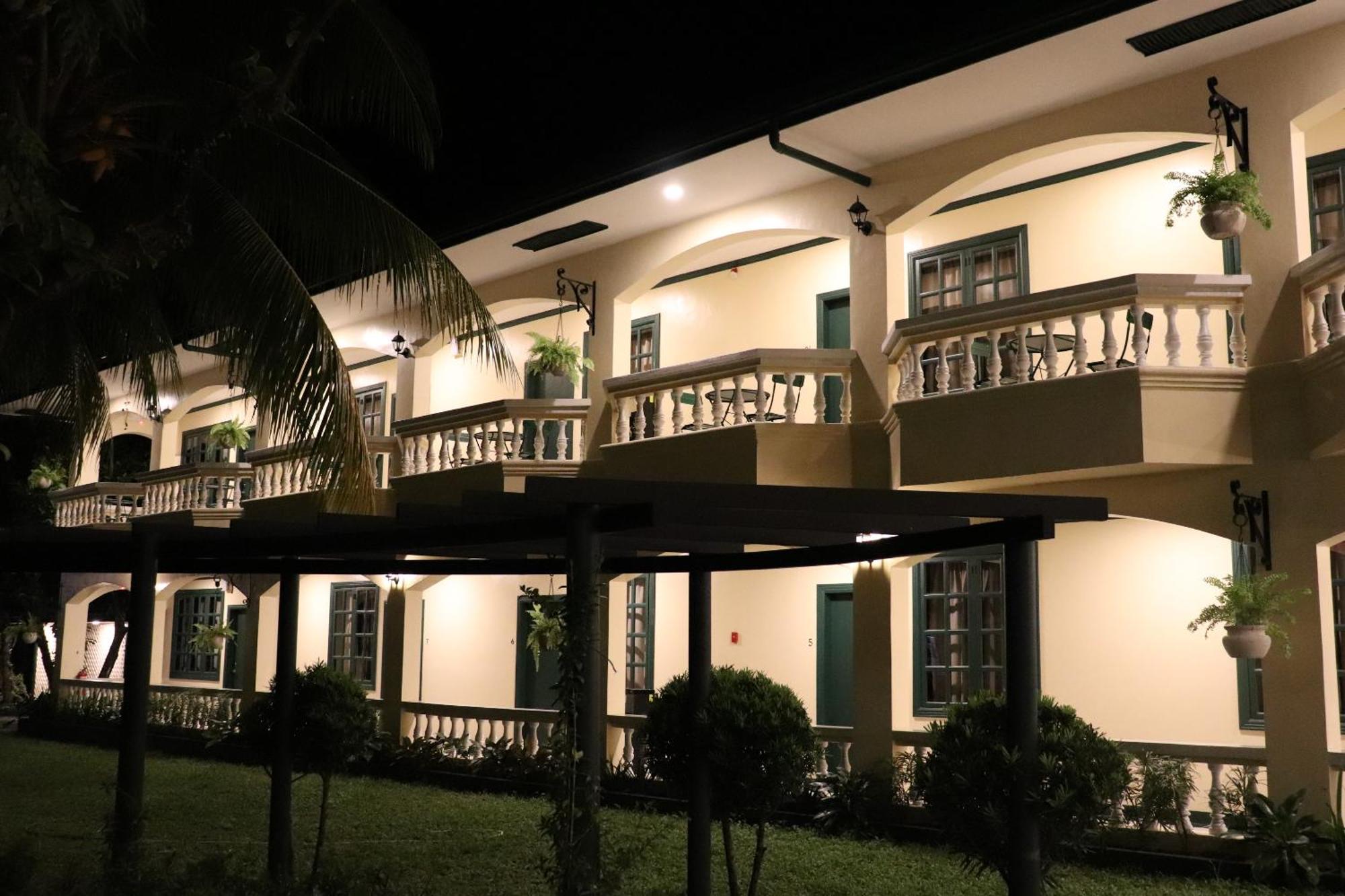 La Planta Hotel&Restaurant, Inc. Bais Exterior foto
