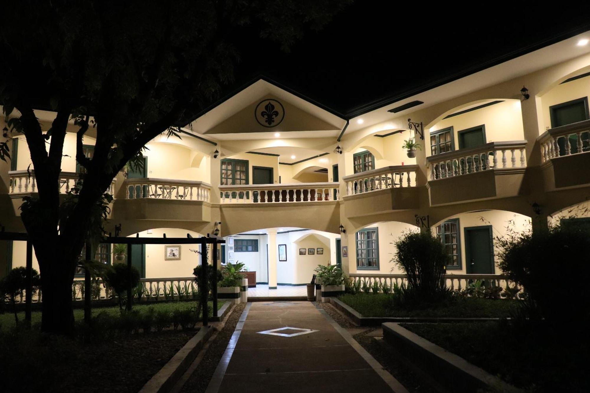 La Planta Hotel&Restaurant, Inc. Bais Exterior foto