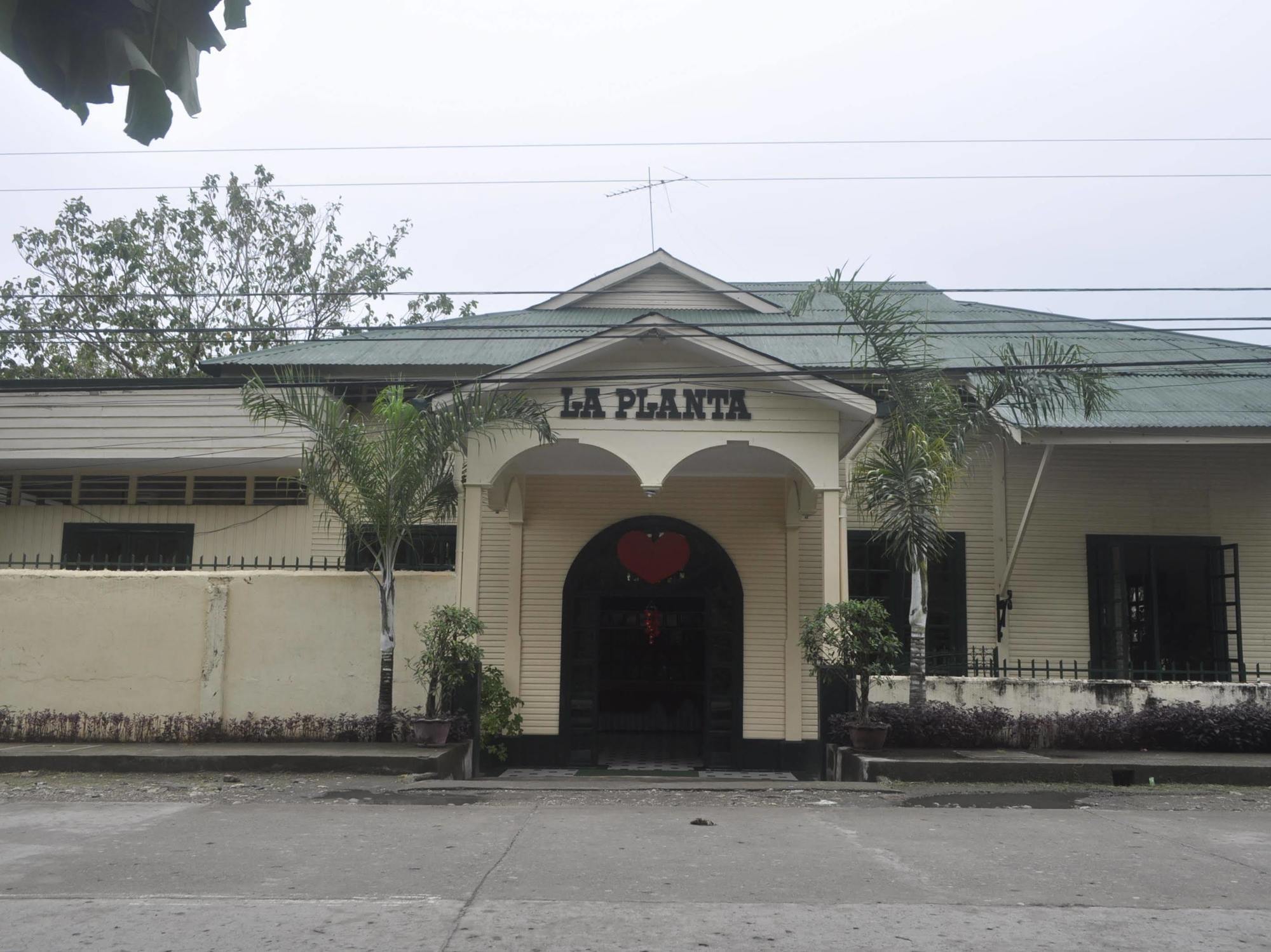 La Planta Hotel&Restaurant, Inc. Bais Exterior foto